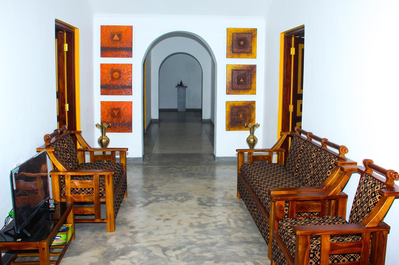 Villa Palm Breeze Polhena Buitenkant foto
