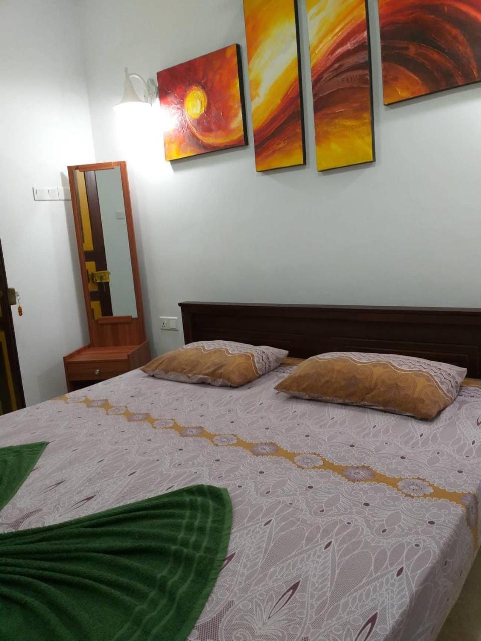 Villa Palm Breeze Polhena Buitenkant foto