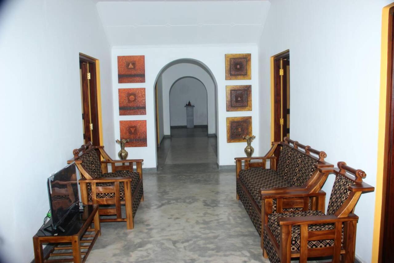 Villa Palm Breeze Polhena Buitenkant foto