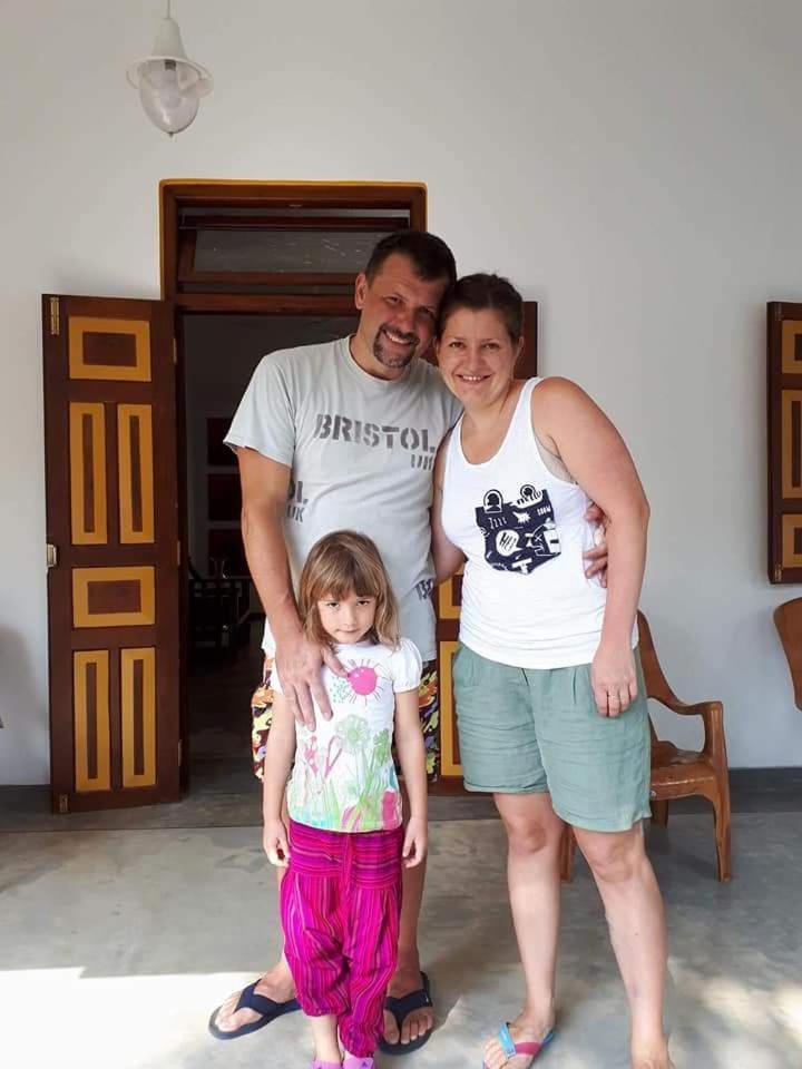 Villa Palm Breeze Polhena Buitenkant foto