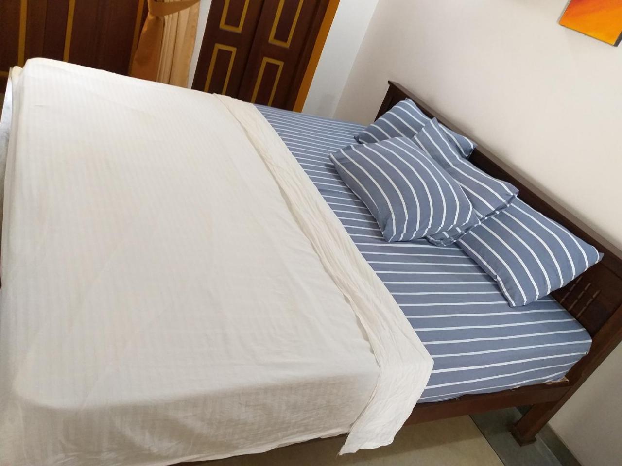 Villa Palm Breeze Polhena Buitenkant foto